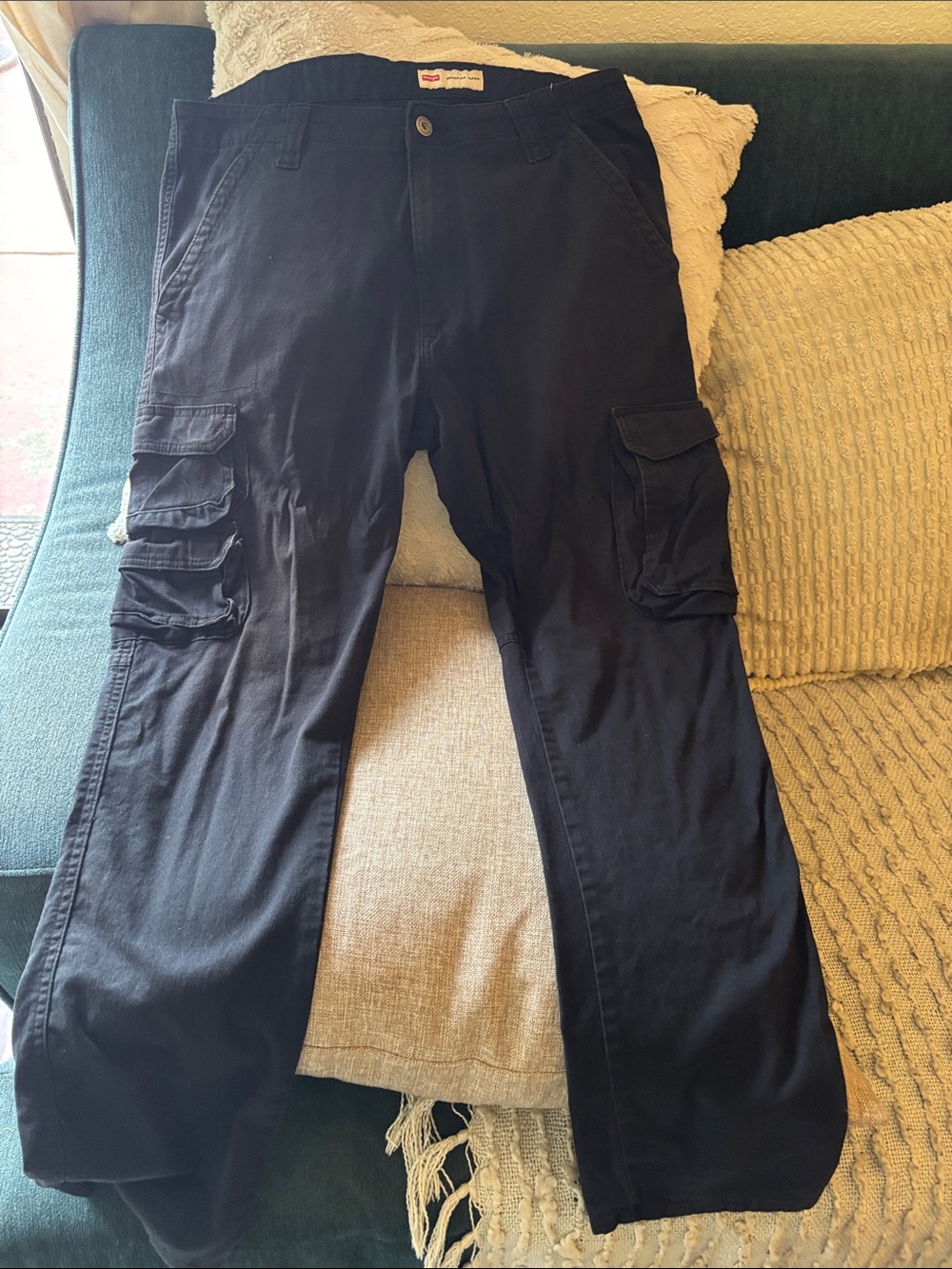 Wrangler Black Cargo Pants with Multi-Pocket Utility